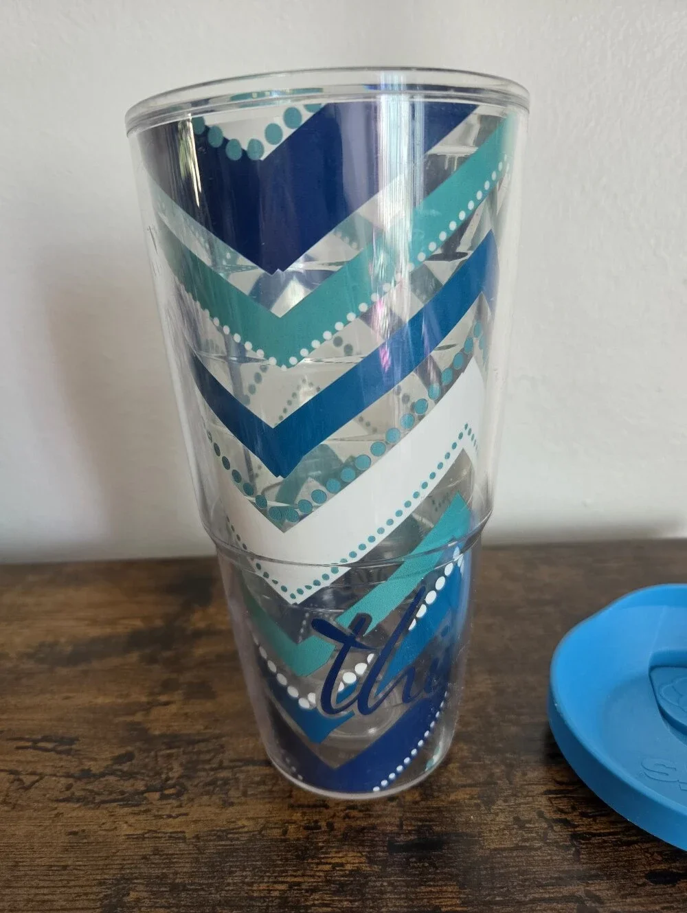 Thirty One Themed Blue Chevron Insulated Tervis Travel Tumbler with Lid - 24oz